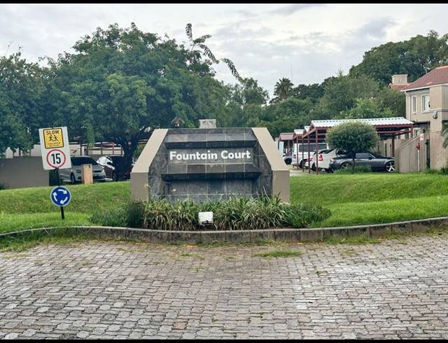 2 BEDROOM TOWNHOUSE FOR SALE IN VORNA VALLEY